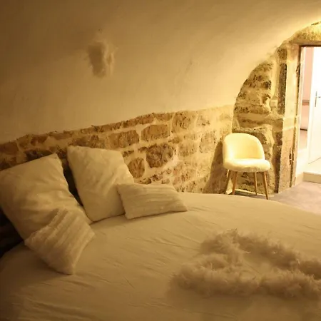 Ly'ove Apartment *